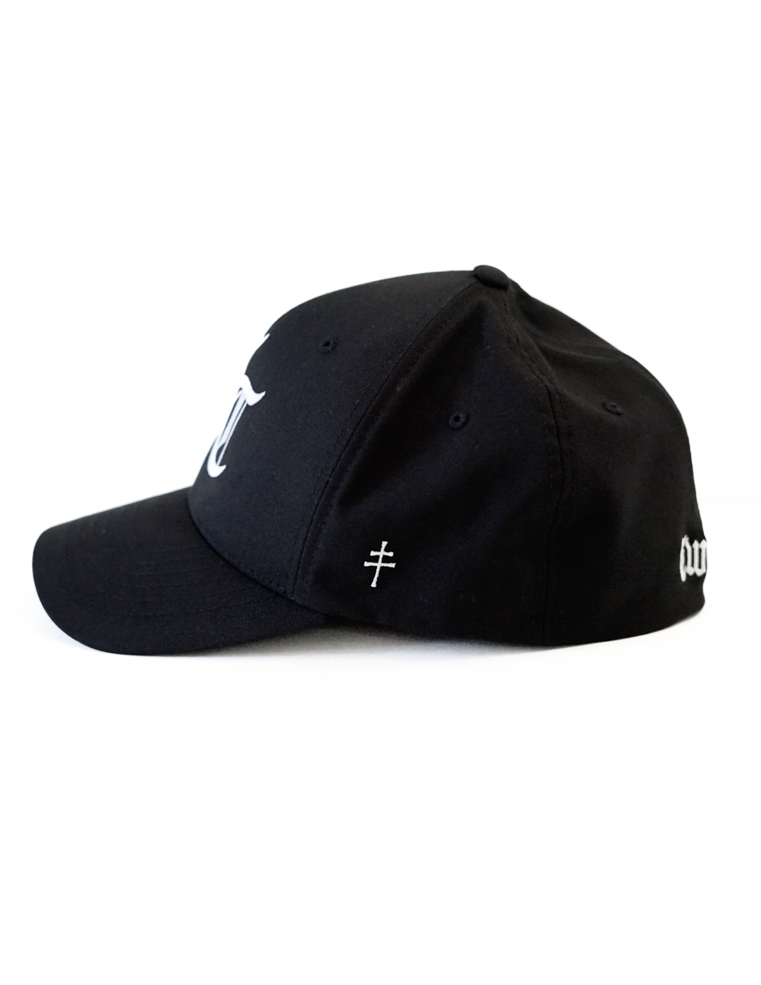 "TT" baseball cap