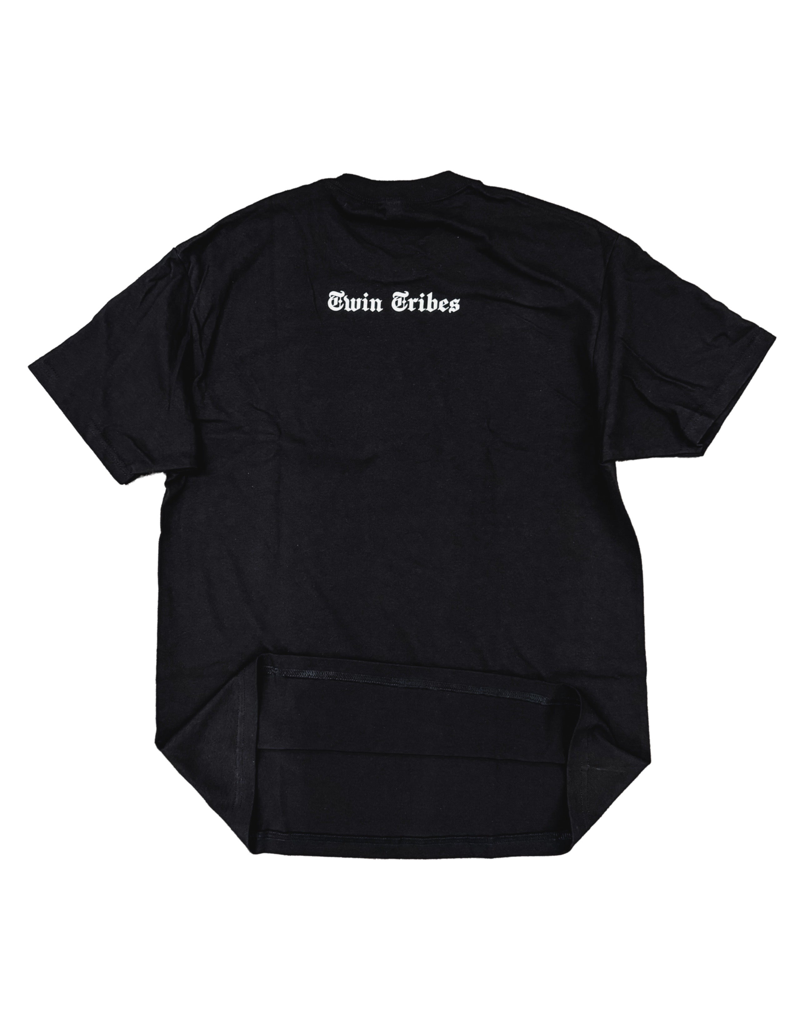 "DW" tee